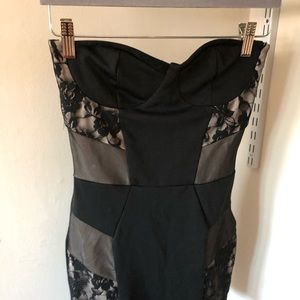 Strapless sweetheart dress